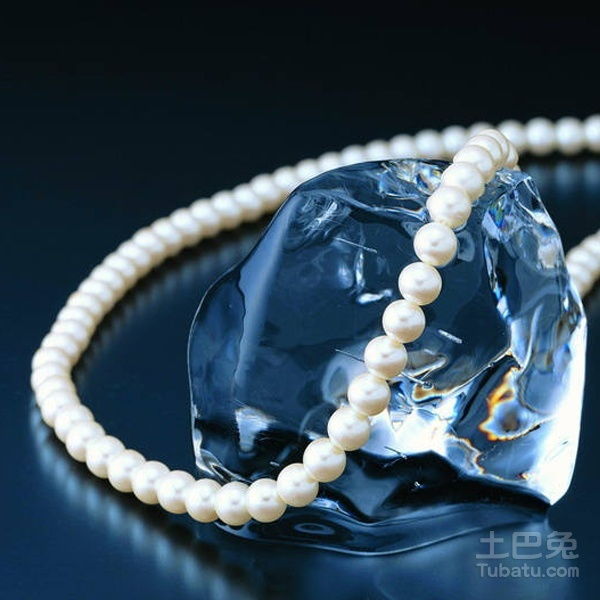 璀璨華光，匠心永恒 珠寶首飾的視覺盛宴與藝術(shù)內(nèi)涵